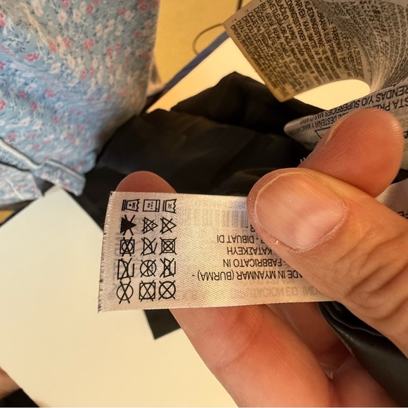 Zara women’s high waisted black vegan leather dress pants size Medium - Picture 11 of 11